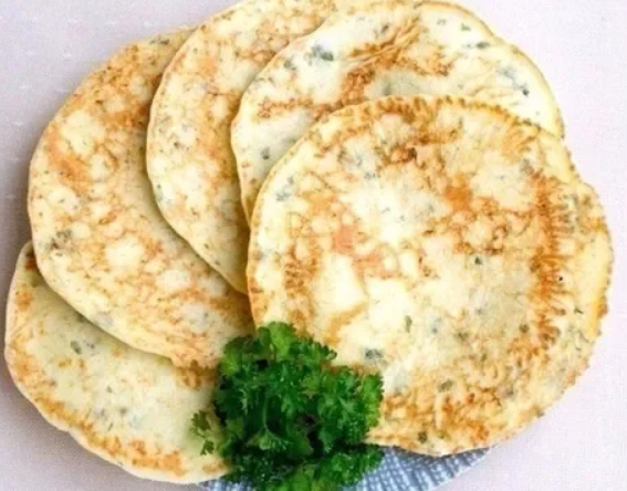 СЫРНЫЕ ЛЕПЁШКИ С ЗЕЛЕНЬЮ смотреть онлайн