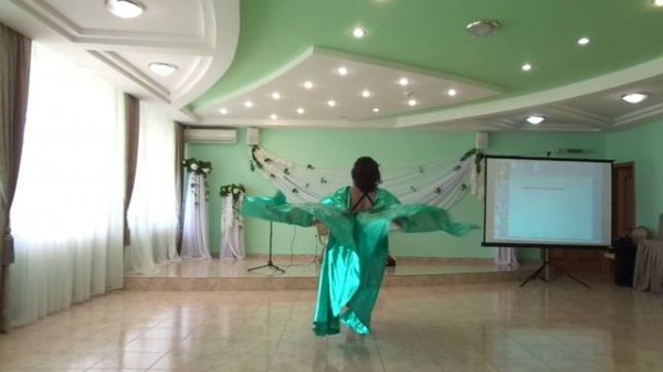 Восточный танец с крыльями ОФРА от Рубины Русалиновой