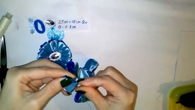 DIY Kanzashi.Канзаши мастер класс.Цветок с оригинальным лепестком смотреть онлайн