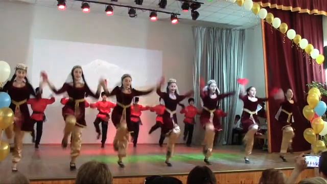 Армянский народный танец КОЧАРИ смотреть онлайн
