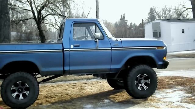 Stock 1979 Ford F-150 cold start смотреть онлайн