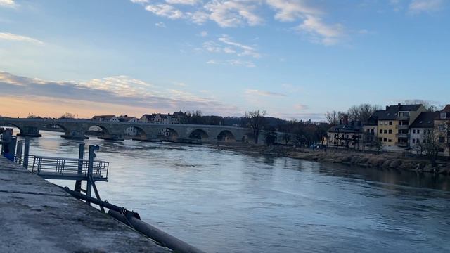 Река Дунай в Регенсбурге смотреть онлайн