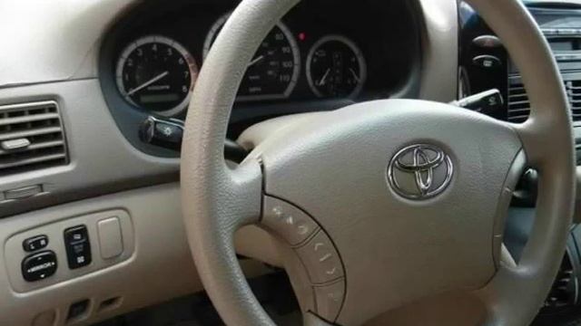 2005 Toyota Sienna 5dr LE FWD 7-Passenger (Natl) (DALLAS, Texas) смотреть онлайн