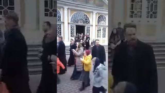 Страстная пятница. Вынос плащаницы и Крестный ход (Рогожское, 2022 год) смотреть онлайн