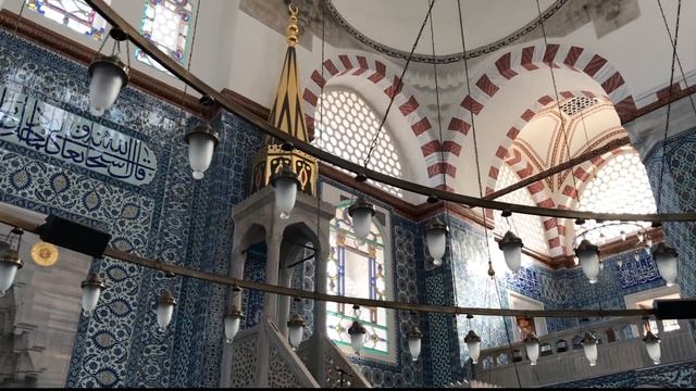 Built for Hurrem Sultan and Suleiman The Magnificent's Groom - FULL OF TILES - Rustem Pasha Mosque смотреть онлайн