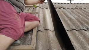 Устраняем дыру в шифере, с помощью FLEX TAPE самый быстрый способ