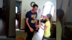 Защекотали