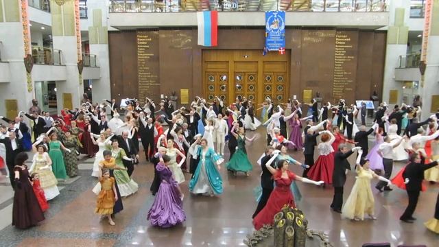 Фигурный вальс. Традиционный зимний бал в музее ВОВ 17.02.2018 г. смотреть онлайн