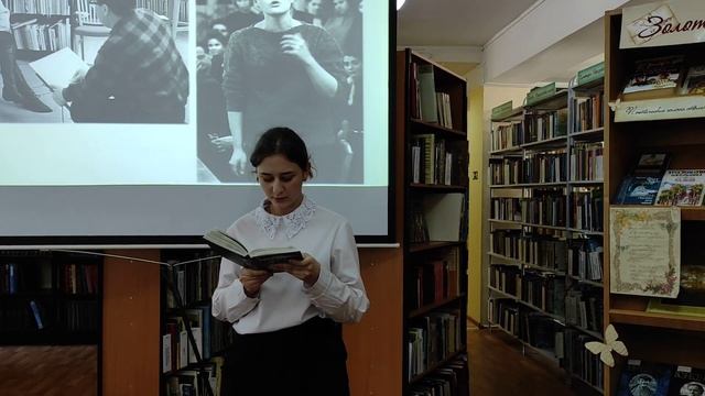 Стихотворение Б. Ахмадулиной "Рисунок" смотреть онлайн