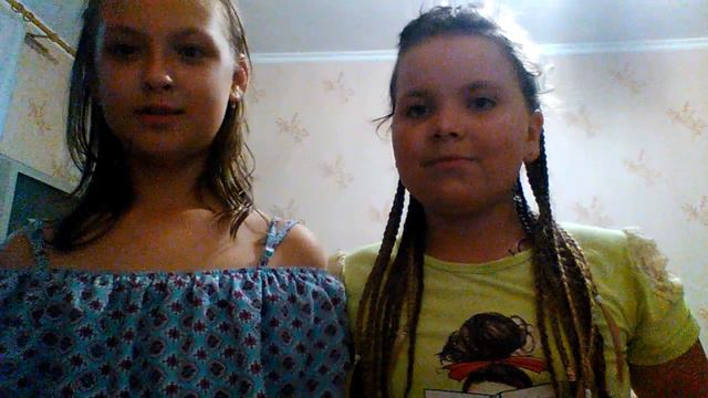 Поём кавер)))(Что-то пошло не так.Вика забыла текст! смотреть онлайн