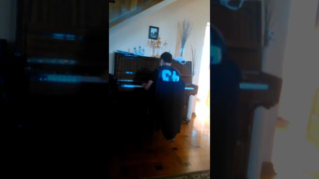 Мой брат играет на пианино часть 2 смотреть онлайн