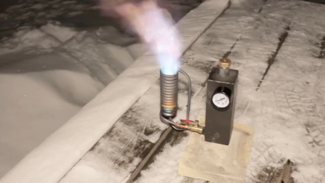 Combustible gas from liquid fuel! ALCOHOL JET STOVE from a SIMPLE PIPE! смотреть онлайн