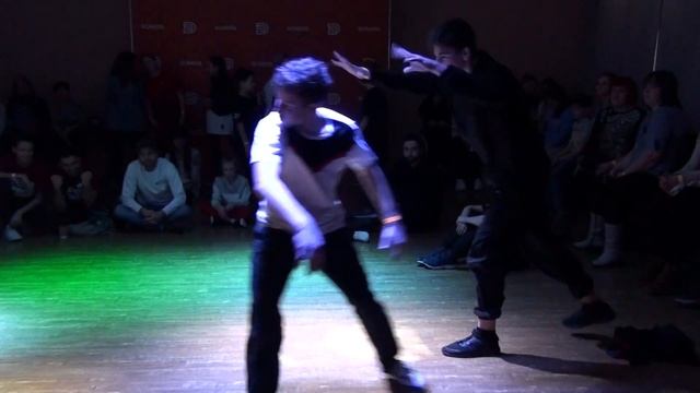 2DCLUB10 Брейк данс. Breaking ТОП4 2x2. Сын Марса и D-key смотреть онлайн