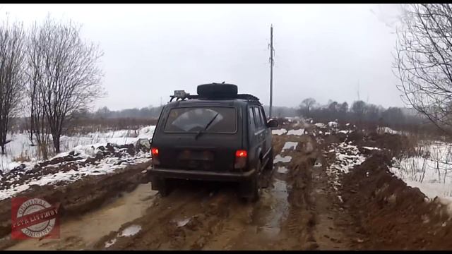 Нива 2131 в грязи на стройплощадке. Попытка разбортироваться не удалась! смотреть онлайн