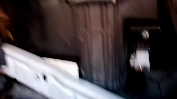 MITSUBISHI CARISMA замена фильтра салона..