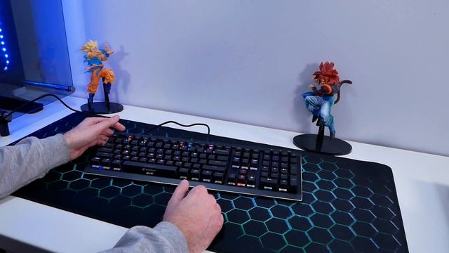 Sharkoon Skiller SGK60 - Nowy "flagowiec" wśród klawiatur mechanicznych Sharkoona смотреть онлайн