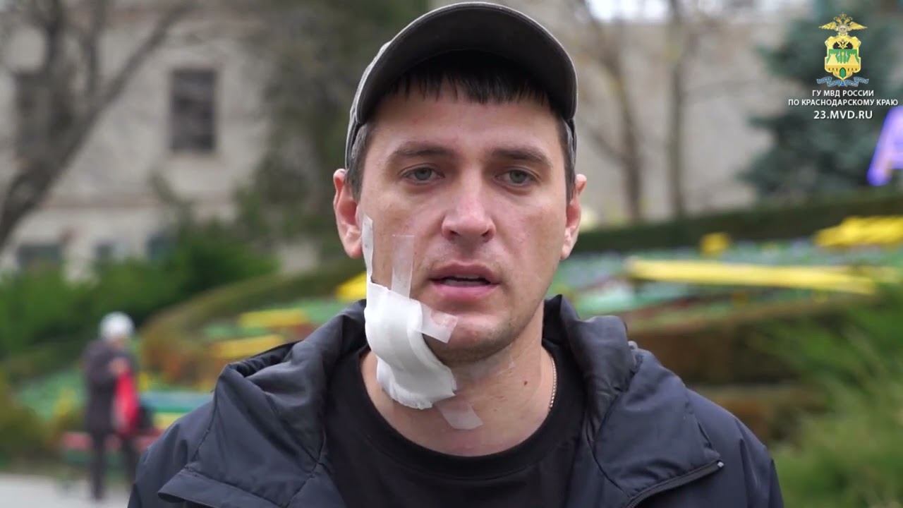 На Кубани сотрудники полиции задержали вооружённого мужчину смотреть онлайн