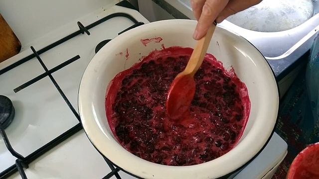 ВИШНЕВОЕ ВАРЕНЬЕ без косточек. КАК СВАРИТЬ ВАРЕНЬЕ ИЗ ВИШНИ рецепт смотреть онлайн