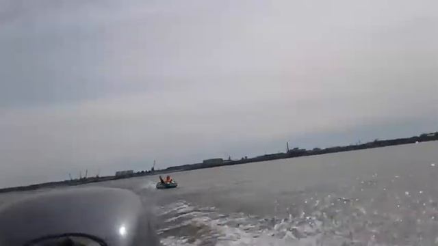 Катались на лодке а потом на таблетке смотреть онлайн