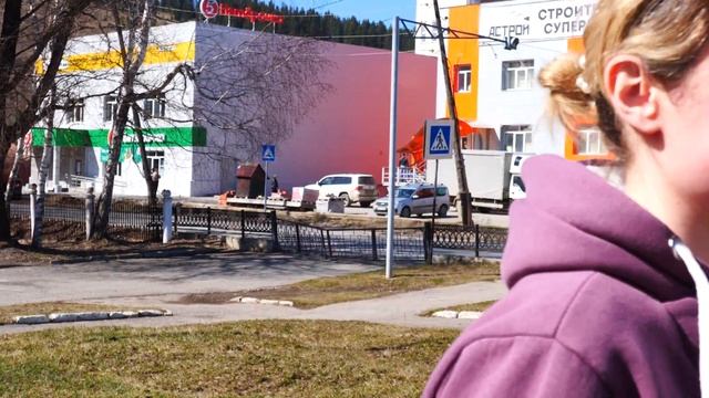 Субботник во дворцах г. Сим // Информационный канал Горный Урал Александра Мартынова смотреть онлайн