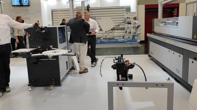Altendorf Group представила обновленные модели кромкооблицовочных станков серии Hebrock K и F смотреть онлайн