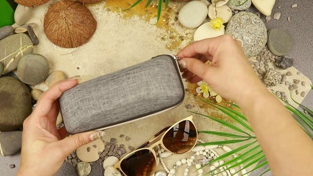 футляр для очков серый смотреть онлайн