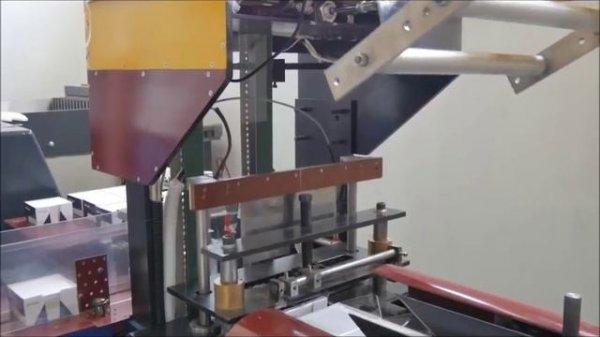СТАНОК ДЛЯ УПАКОВКИ САЛФЕТОК Automatic napkin packaging machine