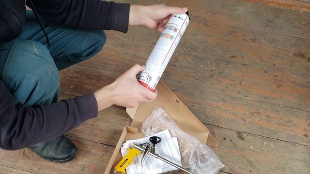 Пистолет для монтажной пены VOREL 09172 смотреть онлайн