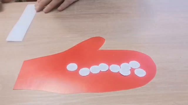 Аплікація на тему:"Прикрасимо рукавичку", старша група смотреть онлайн