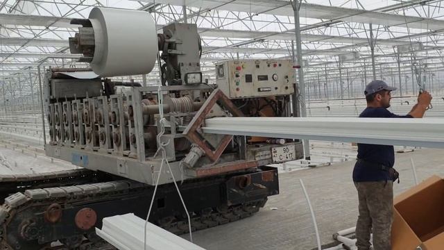 Лотки для промышленных теплиц( gutter machine) смотреть онлайн