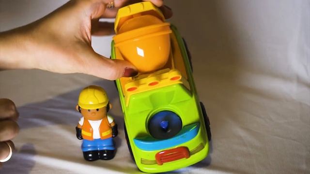 Игровой набор ELC Happy Land бетономешалка и человечек смотреть онлайн