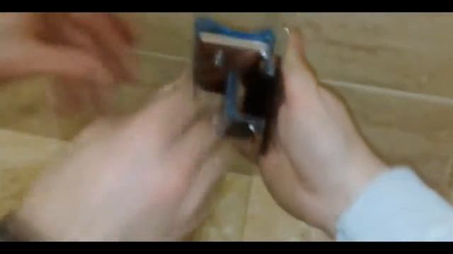 Установка стеклянной двери в душе смотреть онлайн