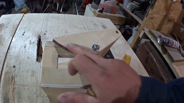 САМОДЕЛКА ДЛЯ ПЕРЕНОСА ЛИСТОВЫХ СТРОЙМАТЕРИАЛОВ//деревенские будни смотреть онлайн