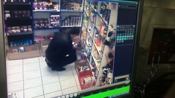 Воруют в Алматы Воруют магазинах