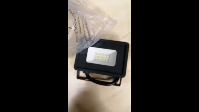 Прожектор светодиодный с защитой от влаги и пыли 10Вт 4000К (5109100) смотреть онлайн