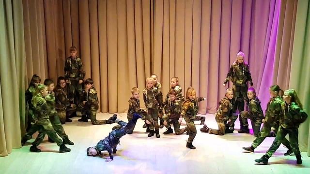 Падали, но поднимались