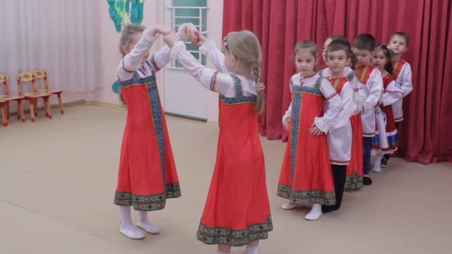 Русская народная игра " Золотые ворота" ГБОУ Школа № 1161 смотреть онлайн