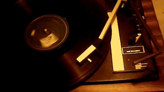 Tango del Morrongo - Srta.Soler con acomp.de Orquesta . 78 rpm. смотреть онлайн