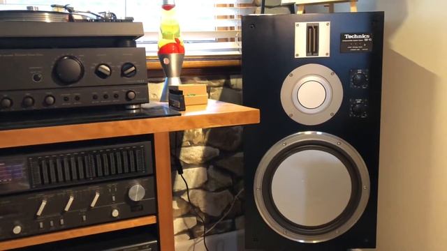 Sunday avo with SL-1900 ,SB.10 Speakers and Technics SU-8080 Amplifier. смотреть онлайн