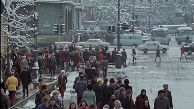 "Между строк". Стихотворение Михаила Ведяшова. смотреть онлайн