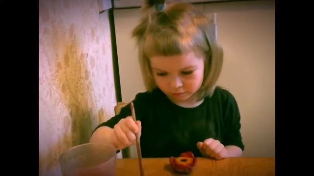 Лепка с детьми из глины.Роспись подсвечника. смотреть онлайн