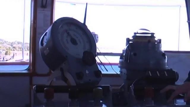 1. Экскурсия в рубку теплохода "Павел Бажов". (Часть - 1) смотреть онлайн