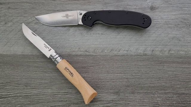 The Holy Trinity of Budget Folding Knives смотреть онлайн