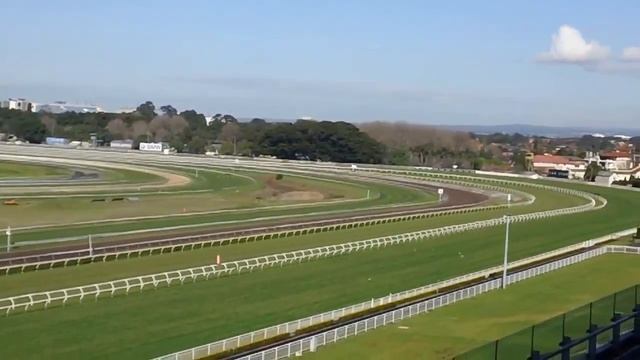 The view of Randwick racecourse from the top of the new grandstand смотреть онлайн