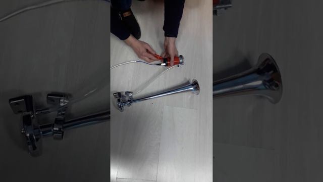 воздушный звуковой сигнал дудка смотреть онлайн