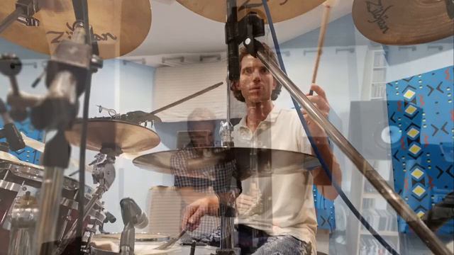 - Stedabene - Stefan Keller - flutes / David Odoone Jnr - percussion / Beda Ehrensperger - drums смотреть онлайн