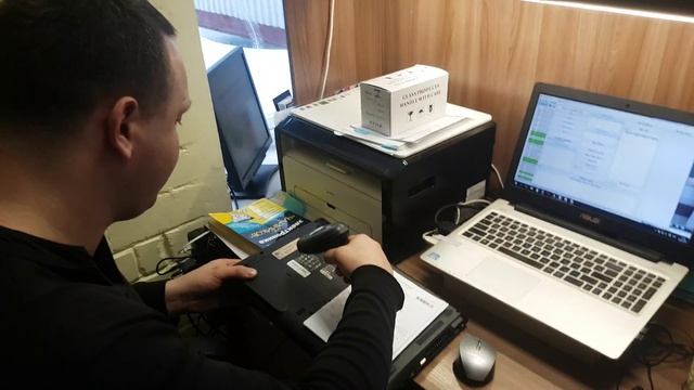 Сканер штирхкодов в программе учёта сервисного центра (MyWork2) смотреть онлайн