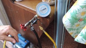 Чем заменить вакуумное масло в вакуумном насосе.