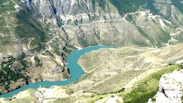 Сулакский каньон вблизи посёлка Дубки и села Верхний Каранай. Дагестан 21.06.22 г. смотреть онлайн