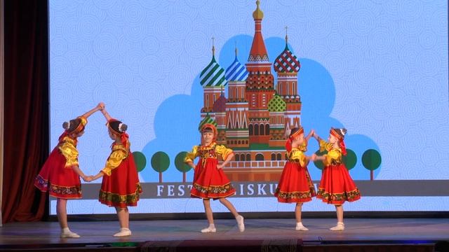 Хореографическая студя "ВЕРТУШКИ" под управлением Засл. арт. РФ Шостак Н. В. "Матрешки Неваляшки" смотреть онлайн